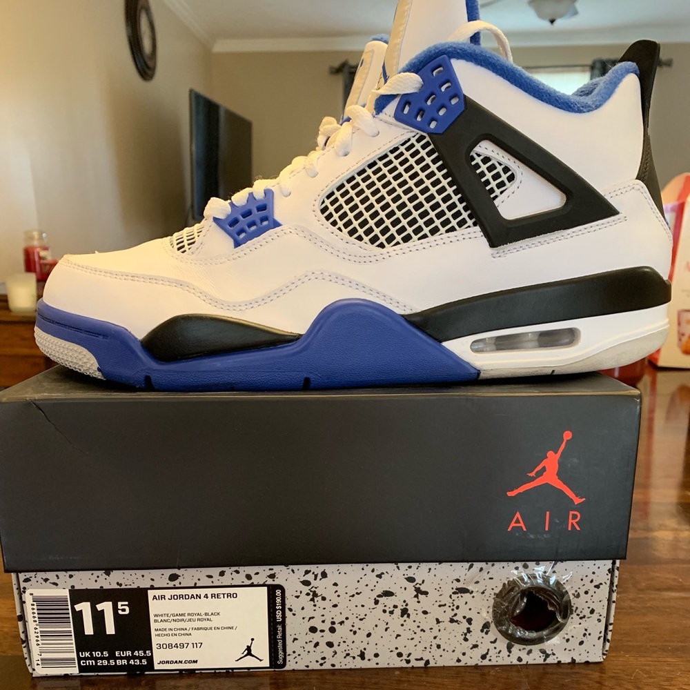 Air Jordan Retro 4 “Motorsport”